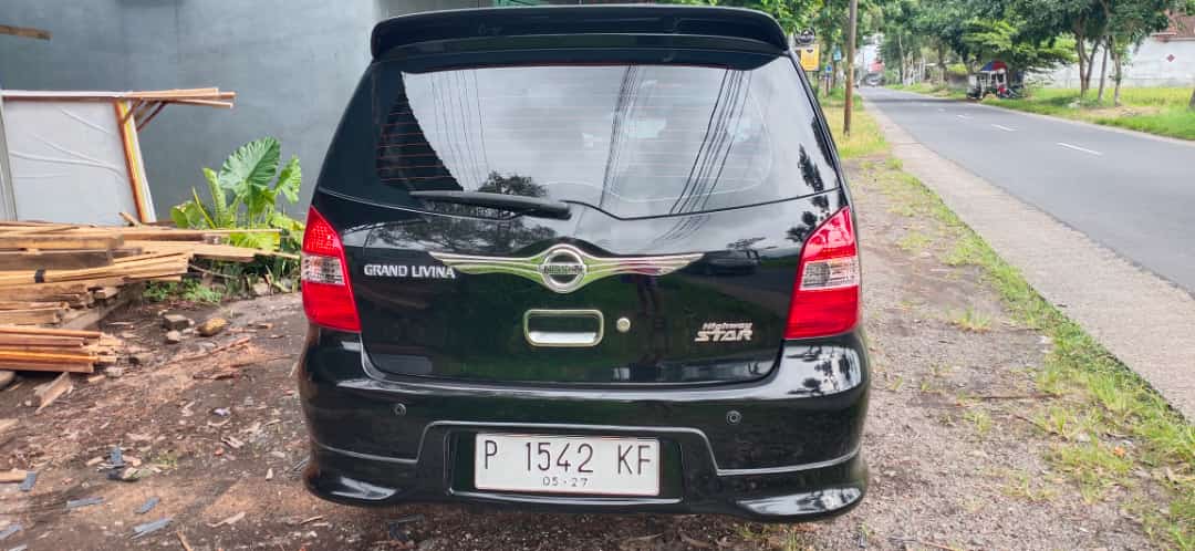 2012 Nissan Grand Livina 2012 Nissan Grand Livina