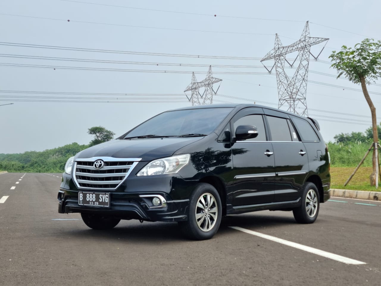 2015 Toyota Kijang Innova 2015 Toyota Kijang Innova