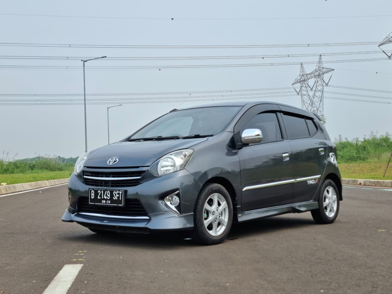 2015 Toyota Agya 1.0L G A/T Bekas 2015 Toyota Agya 1.0L G A/T Bekas