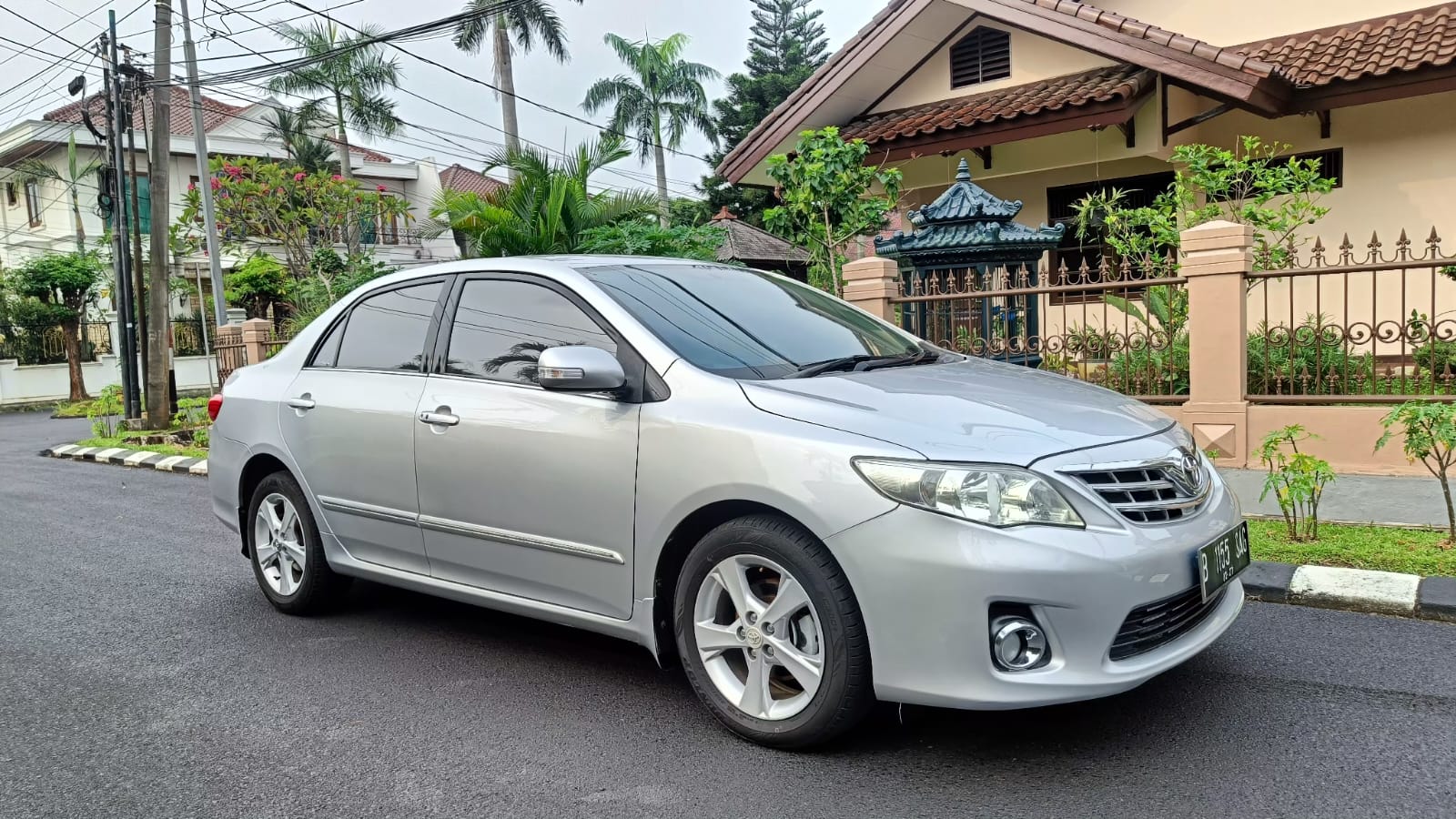 Second Hand 2012 Toyota Corolla Altis Second Hand 2012 Toyota Corolla Altis