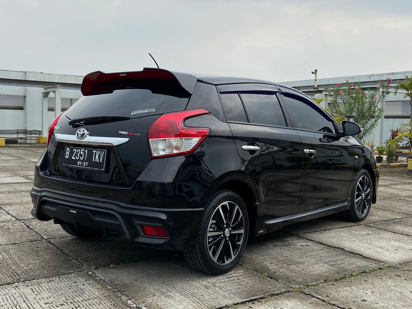 2016 Toyota Yaris  1.5 TRD SPT 2016 Toyota Yaris  1.5 TRD SPT