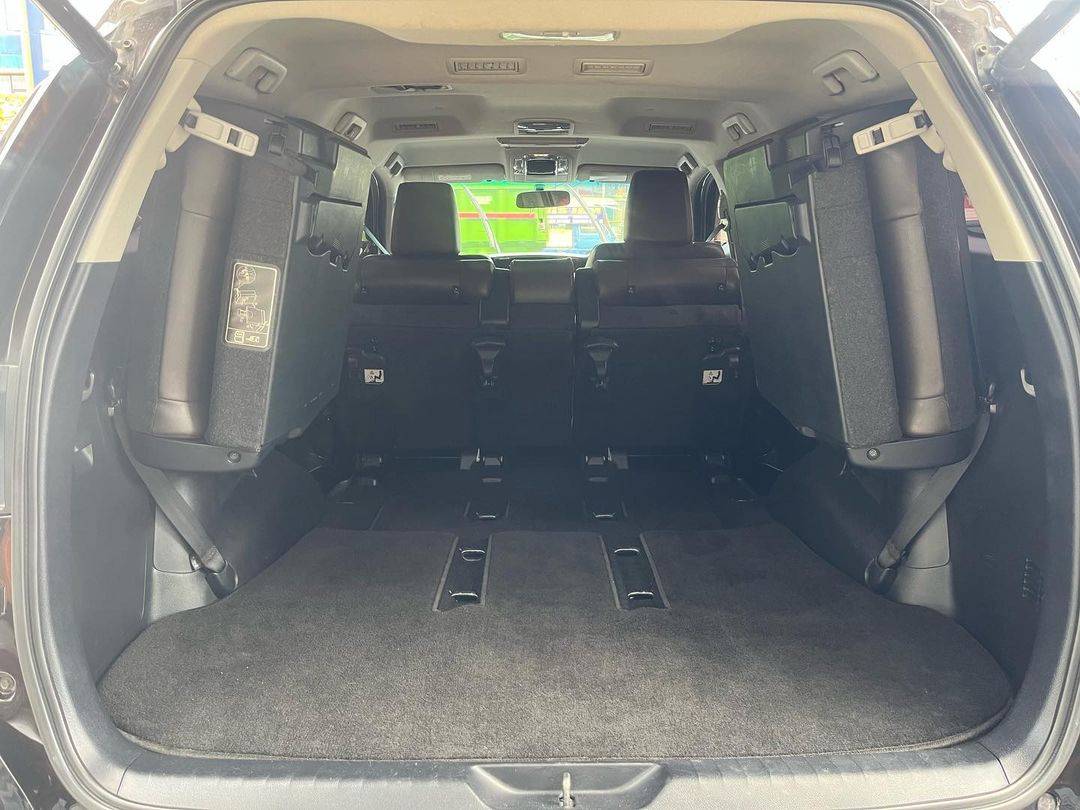 2017 Toyota Fortuner VRZ 4X2 TRD 2.4L AT 2017 Toyota Fortuner VRZ 4X2 TRD 2.4L AT