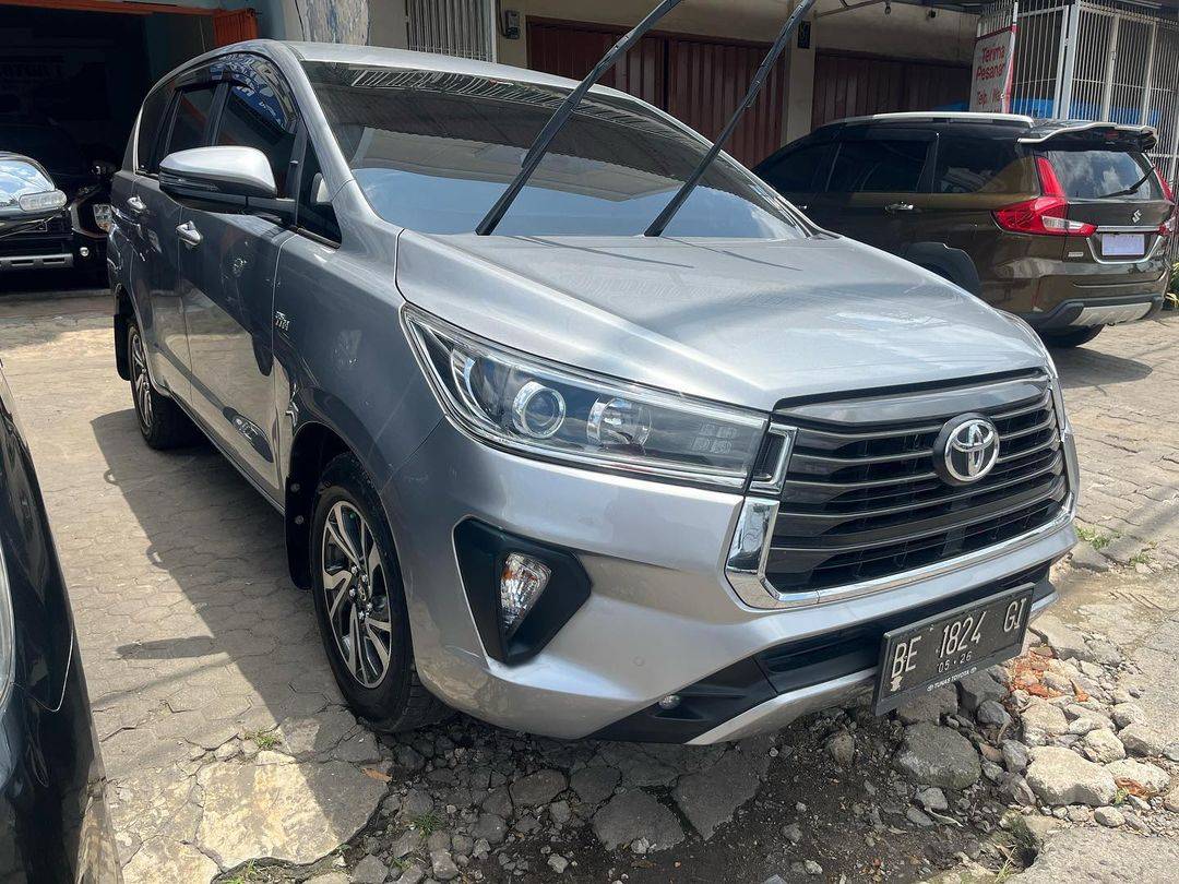 2021 Toyota Kijang Innova 2.0 V MT 2021 Toyota Kijang Innova 2.0 V MT