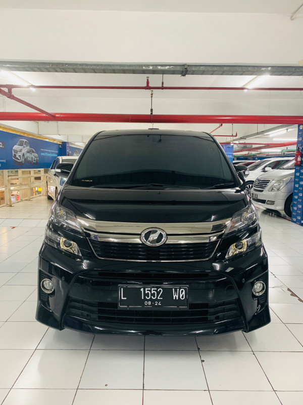 Second Hand 2014 Toyota Vellfire Second Hand 2014 Toyota Vellfire