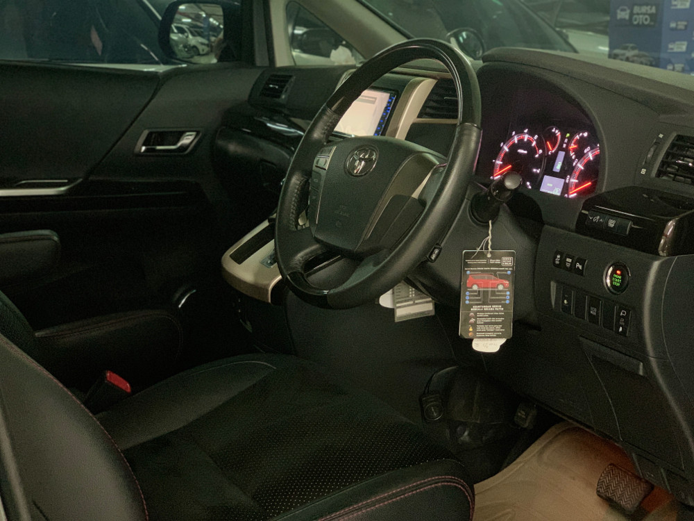 2014 Toyota Vellfire 2014 Toyota Vellfire