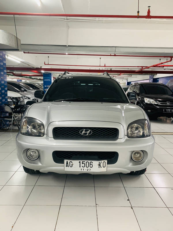 2002 Hyundai Grand Santa Fe GRAND I 10 X M/T GRAND I 10 X M/T bekas