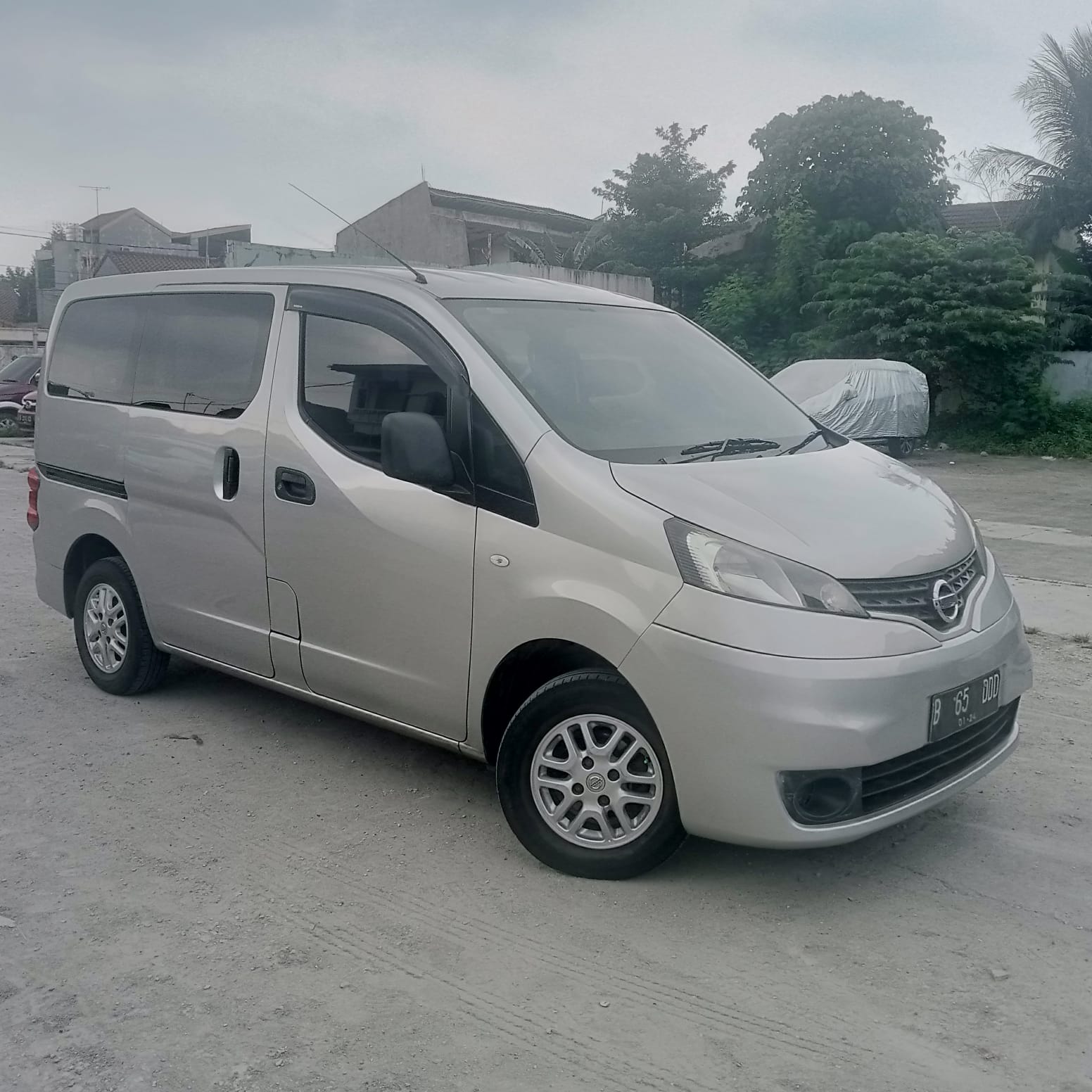 2013 Nissan Evalia 2013 Nissan Evalia