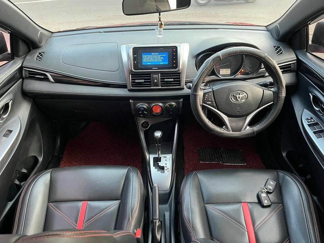 2017 Toyota Yaris Heykers 1.5L AT 2017 Toyota Yaris Heykers 1.5L AT