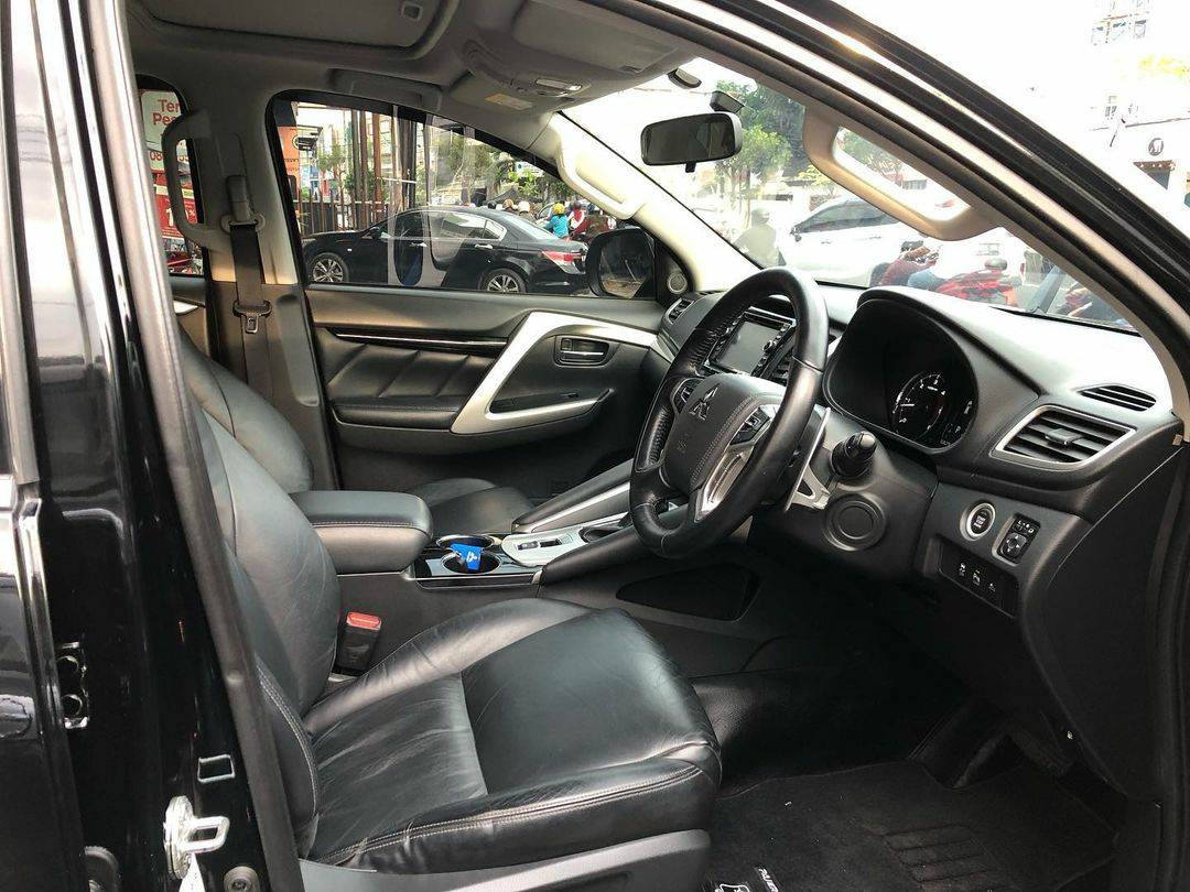 2018 Mitsubishi Pajero Sport Dakar AT 4x2 2018 Mitsubishi Pajero Sport Dakar AT 4x2