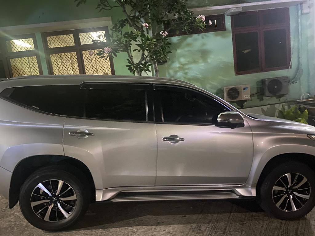 2018 Mitsubishi Pajero Sport Dakar AT 4x2 2018 Mitsubishi Pajero Sport Dakar AT 4x2