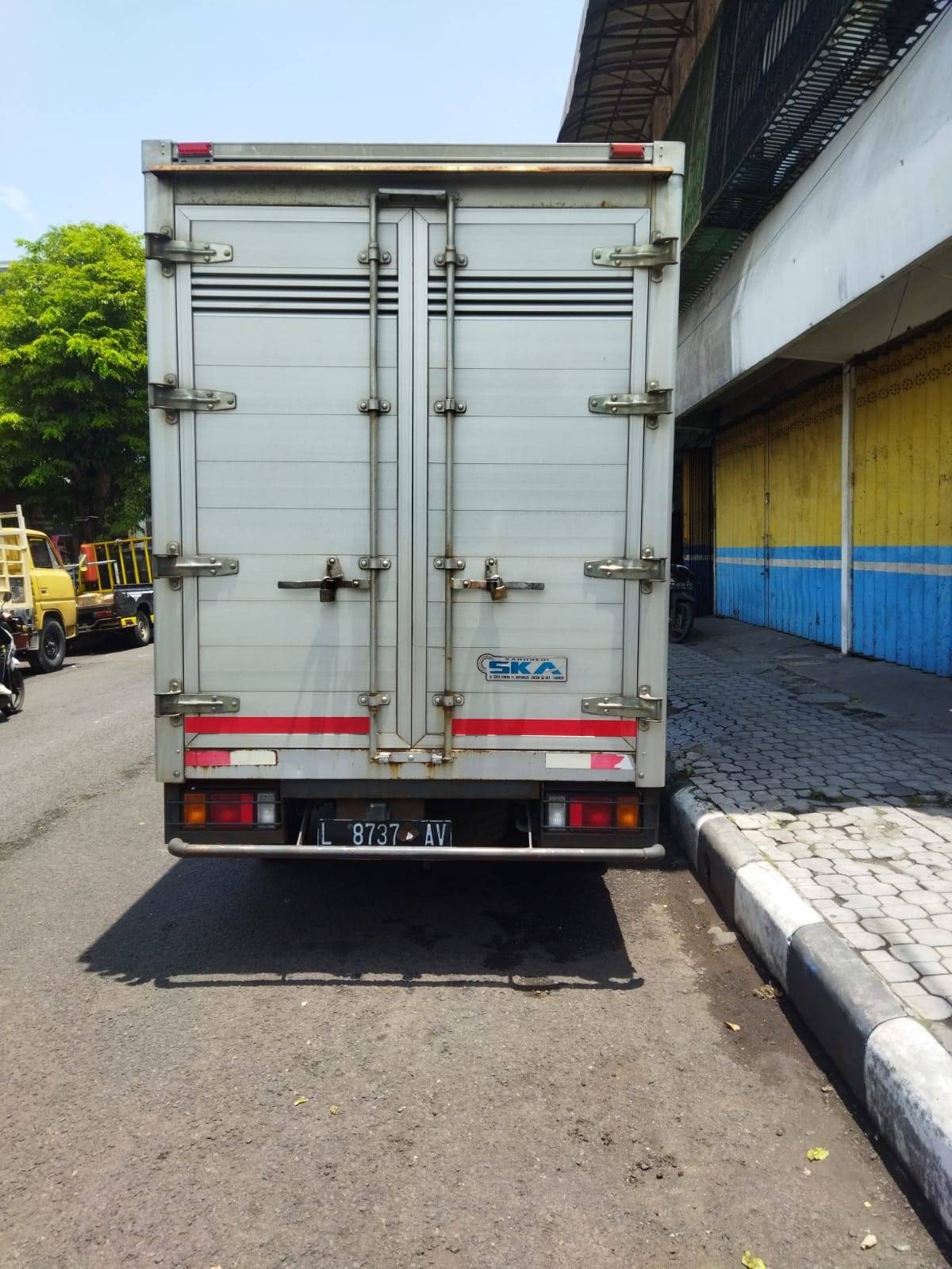 2018 Isuzu Traga 2.5 BOX M/T 2018 Isuzu Traga 2.5 BOX M/T