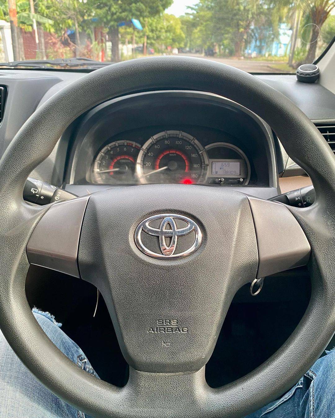 2016 Toyota Avanza E 1.3L MT 2016 Toyota Avanza E 1.3L MT