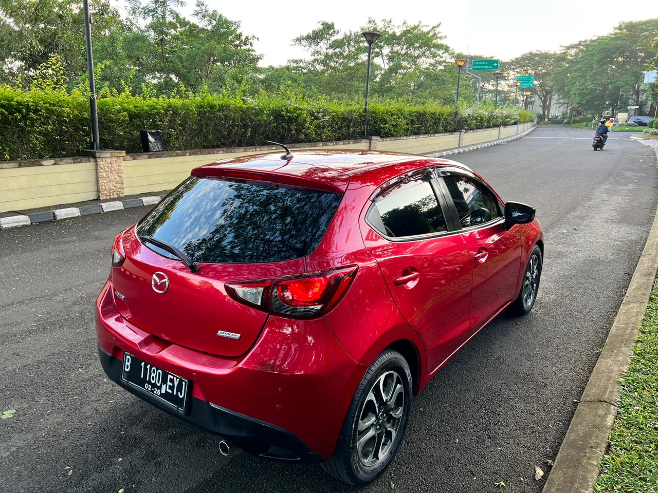 2016 Mazda 2 1.5L GT AT 2016 Mazda 2 1.5L GT AT