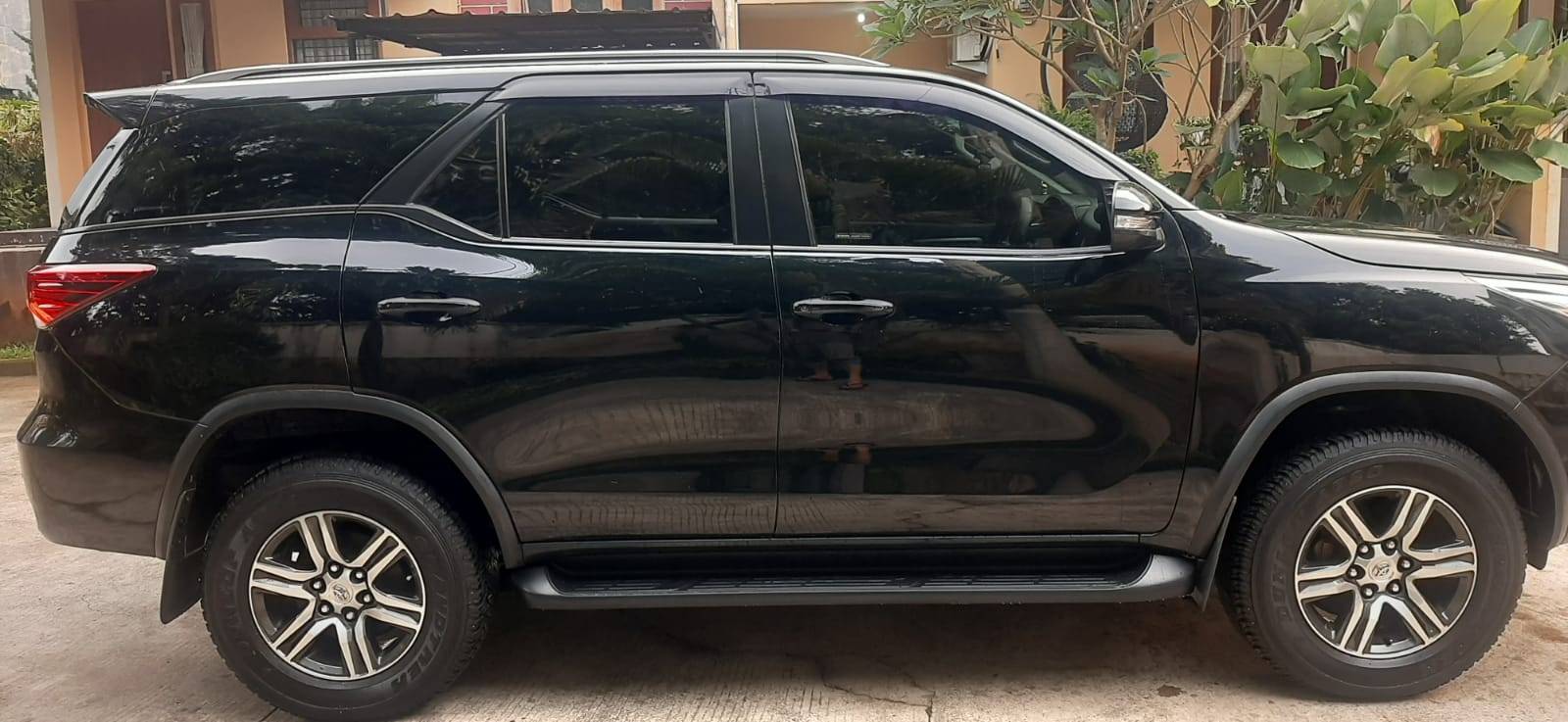 2016 Toyota Fortuner 2.4 G AT 2016 Toyota Fortuner 2.4 G AT