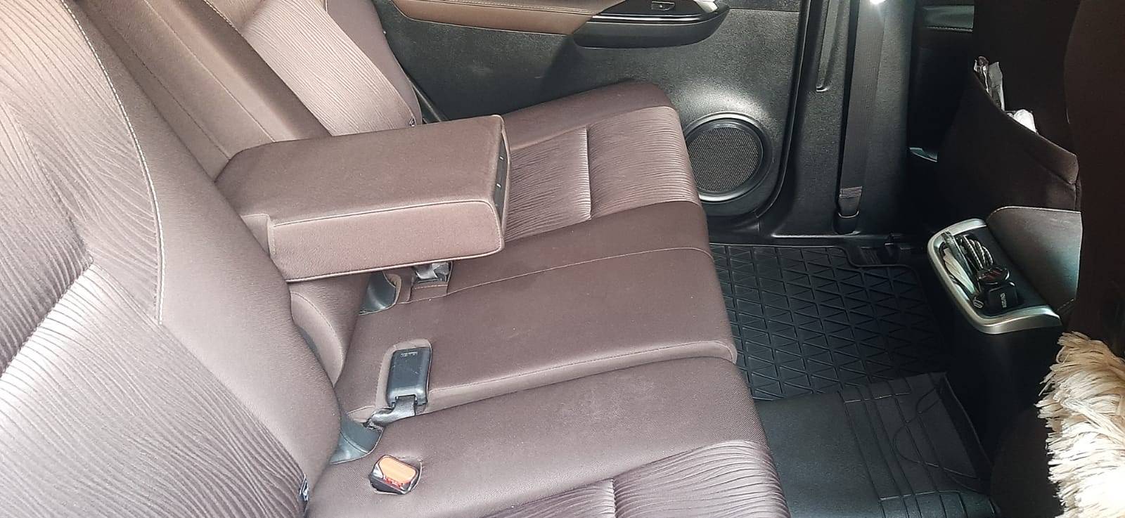 2016 Toyota Fortuner 2.4 G AT 2016 Toyota Fortuner 2.4 G AT