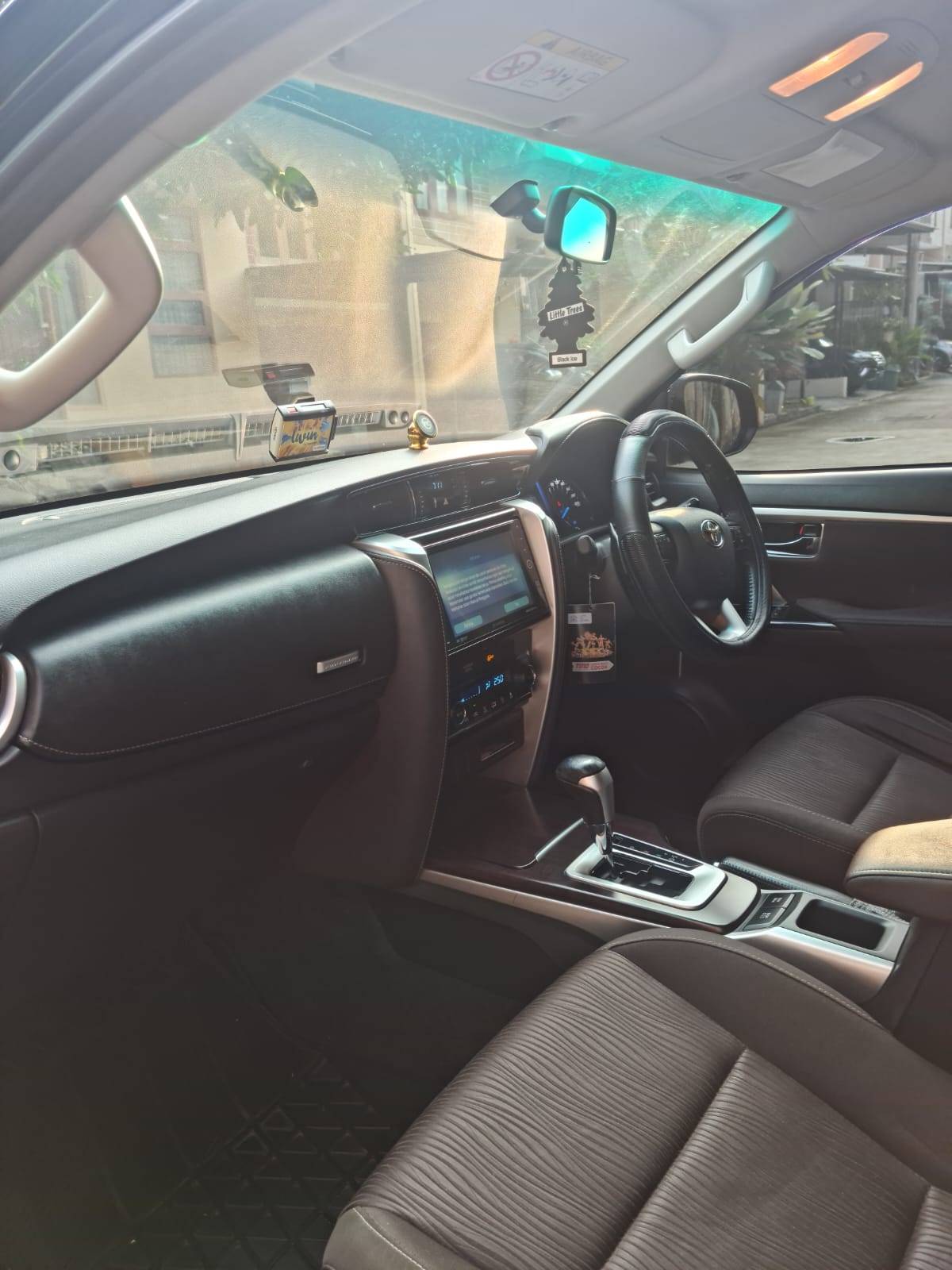 2016 Toyota Fortuner 2.4 G AT 2016 Toyota Fortuner 2.4 G AT