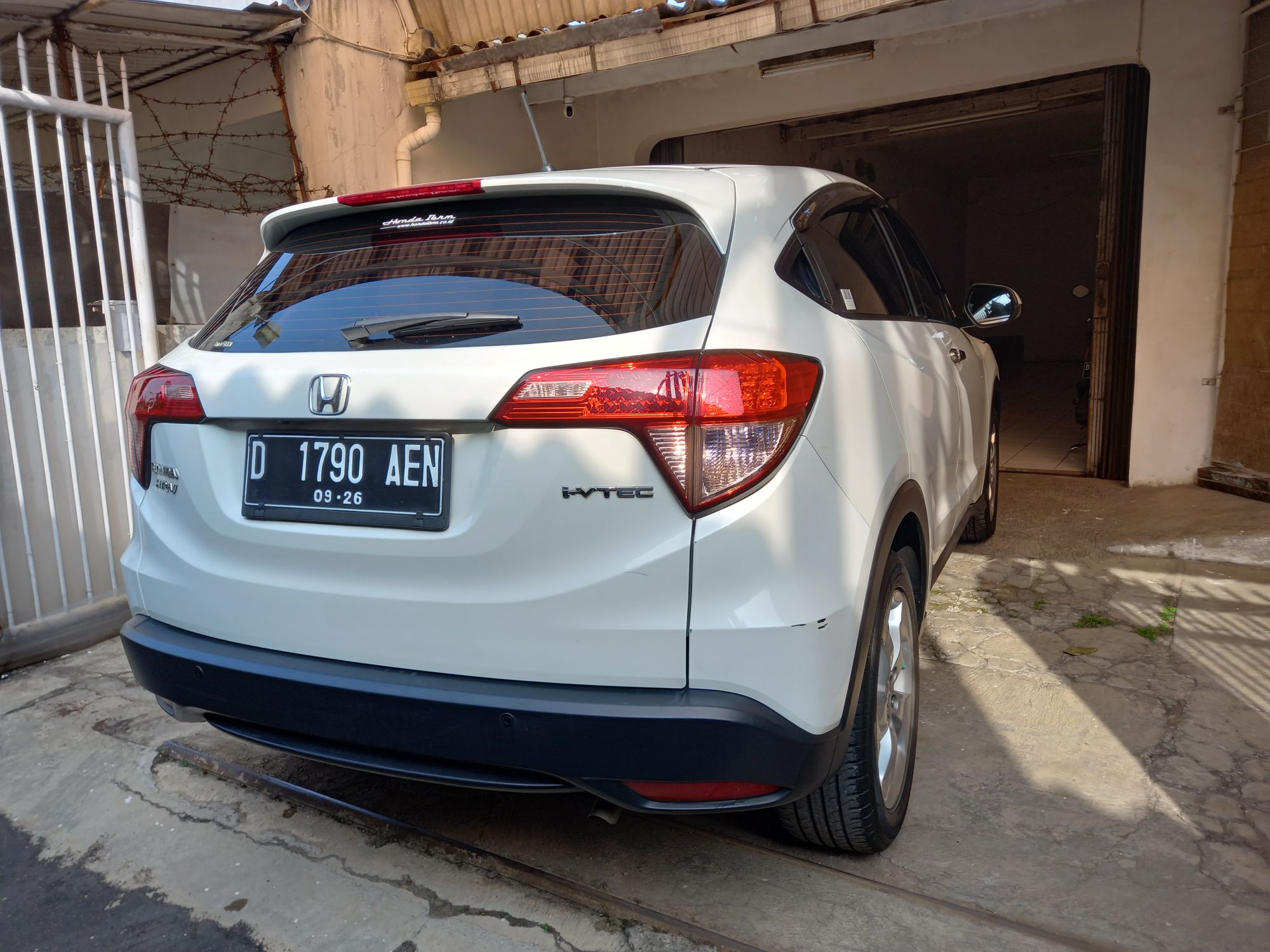 2016 Honda HRV  1.5L E CVT 2016 Honda HRV  1.5L E CVT