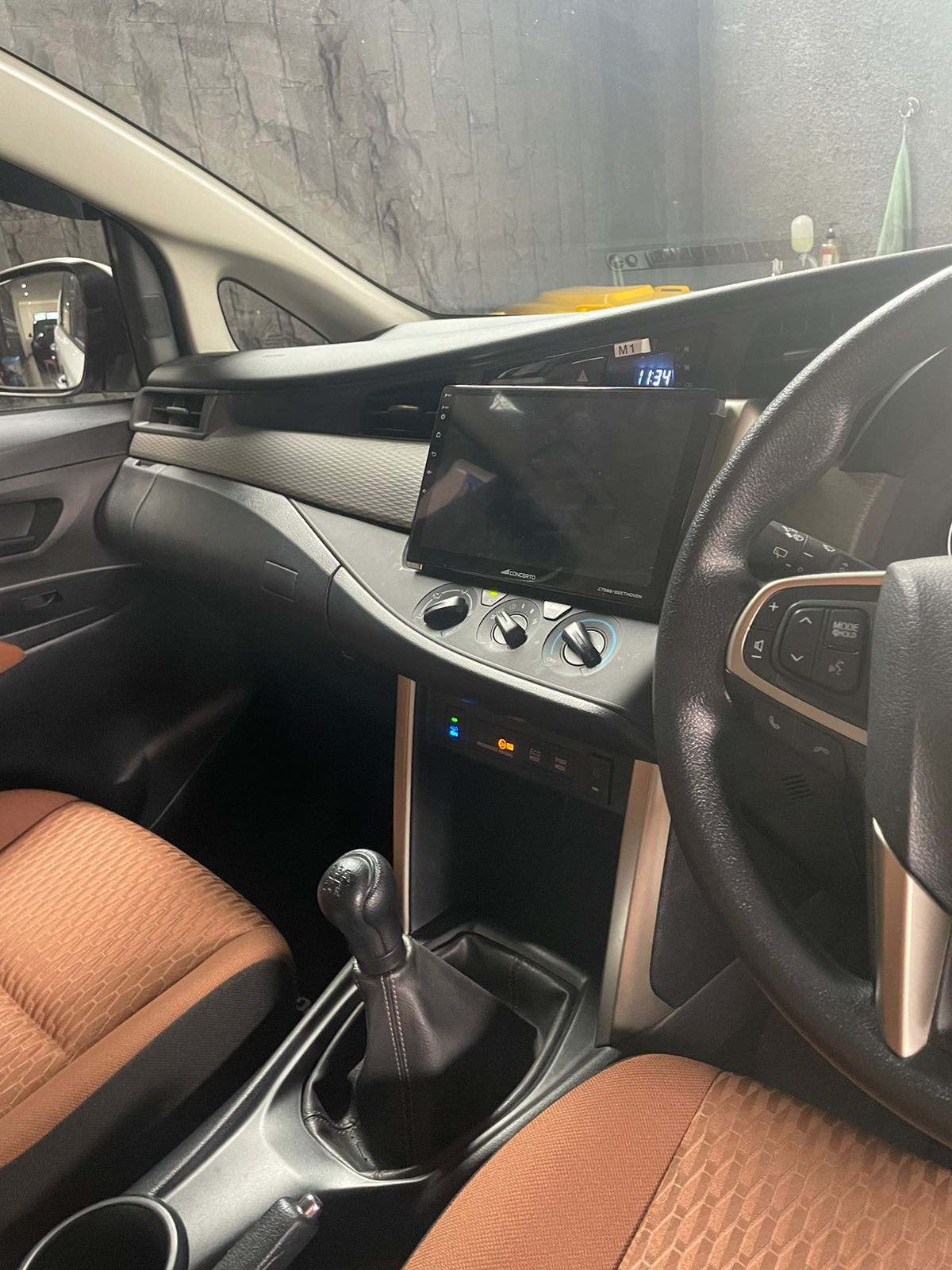 2020 Toyota Kijang Innova REBORN 2.4 G MT DIESEL 2020 Toyota Kijang Innova REBORN 2.4 G MT DIESEL