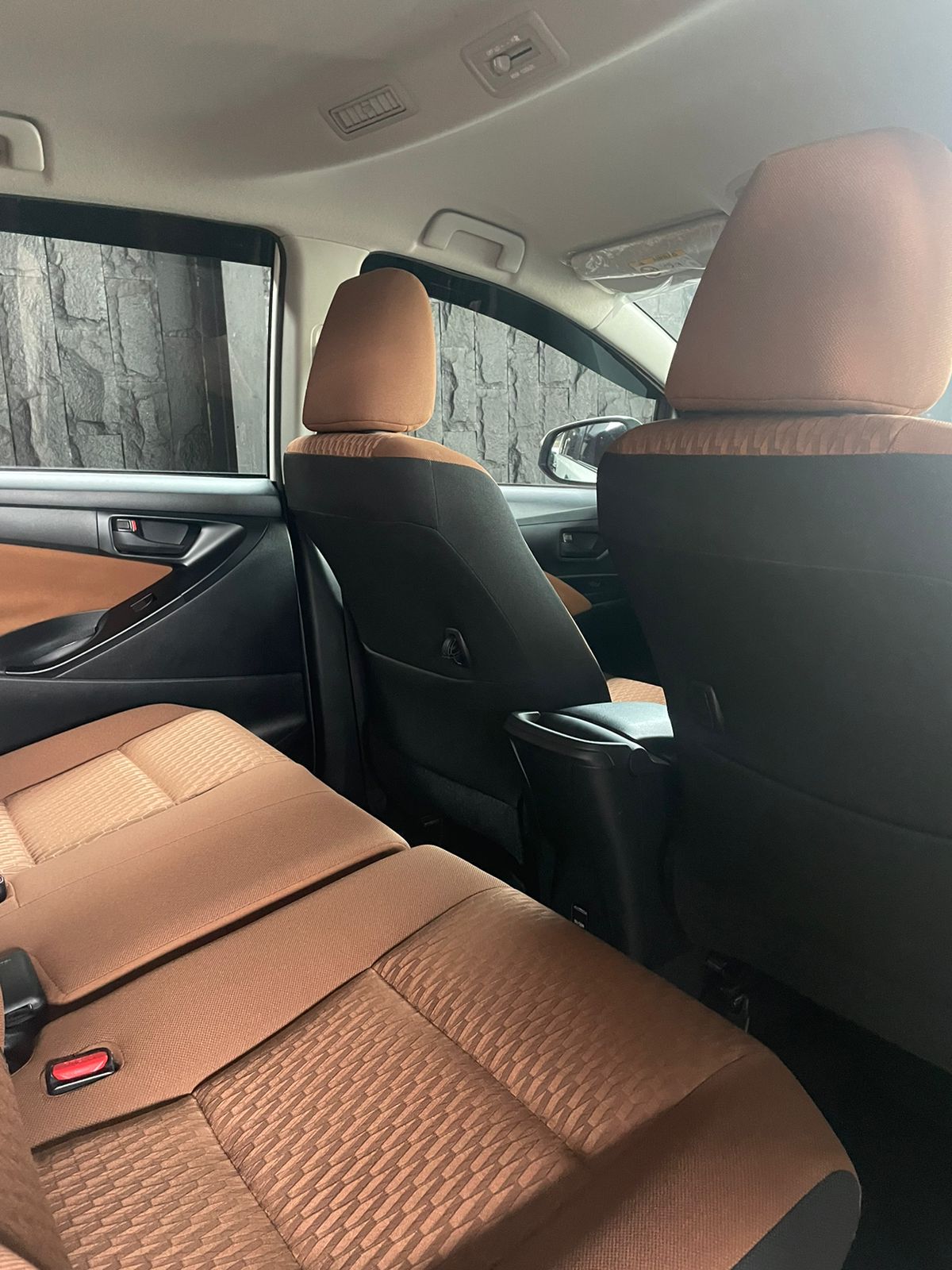 2020 Toyota Kijang Innova REBORN 2.4 G MT DIESEL 2020 Toyota Kijang Innova REBORN 2.4 G MT DIESEL