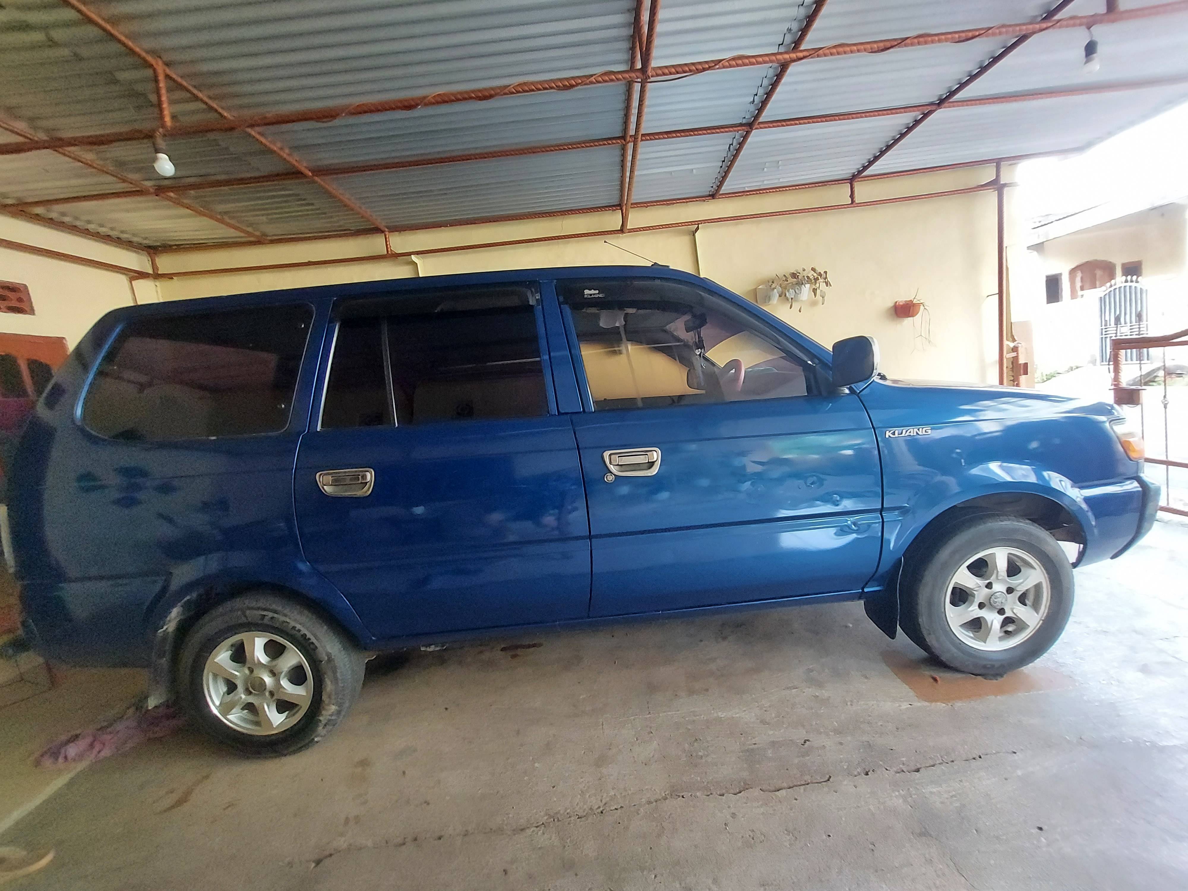 2000 Toyota Kijang  1.8L LX 2000 Toyota Kijang  1.8L LX