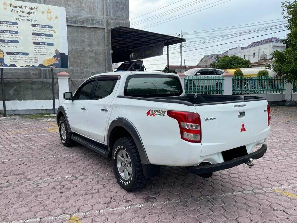 2016 Mitsubishi Strada Triton GLX 2.8 MT 2016 Mitsubishi Strada Triton GLX 2.8 MT