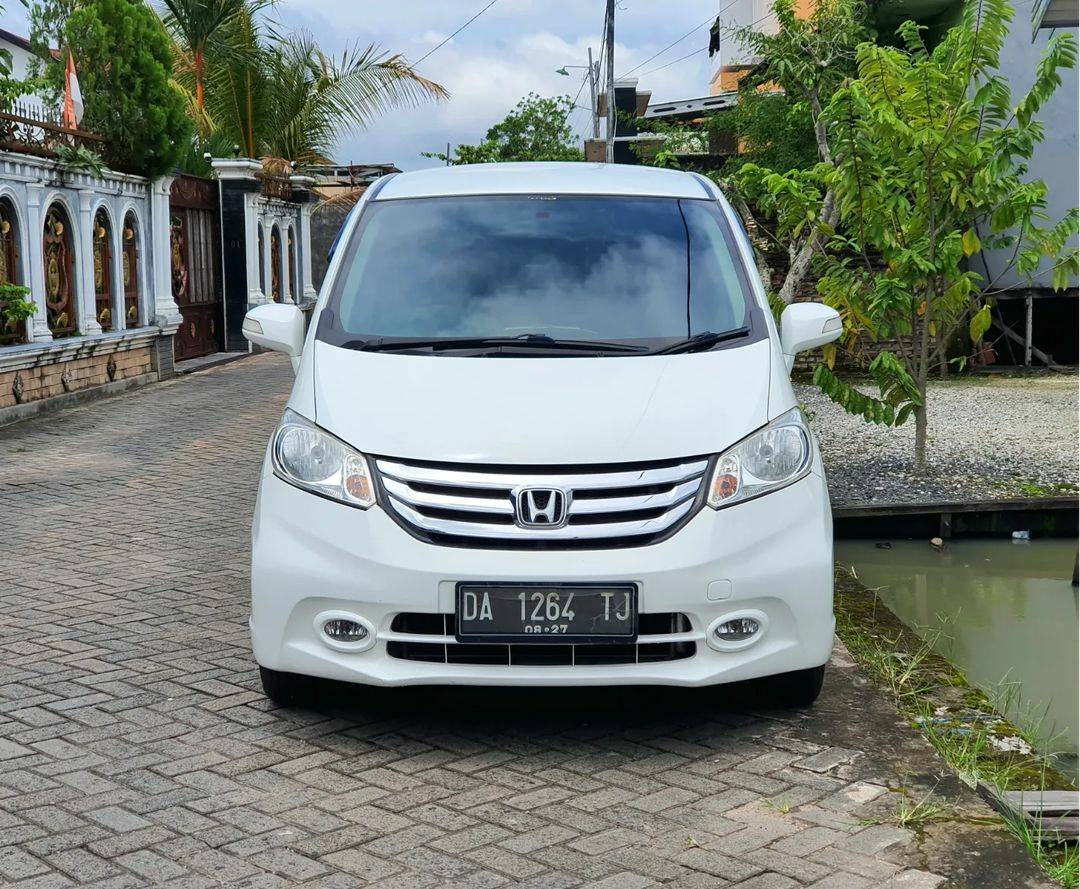 Second Hand 2014 Honda Freed  IVTEC S 1.5L AT