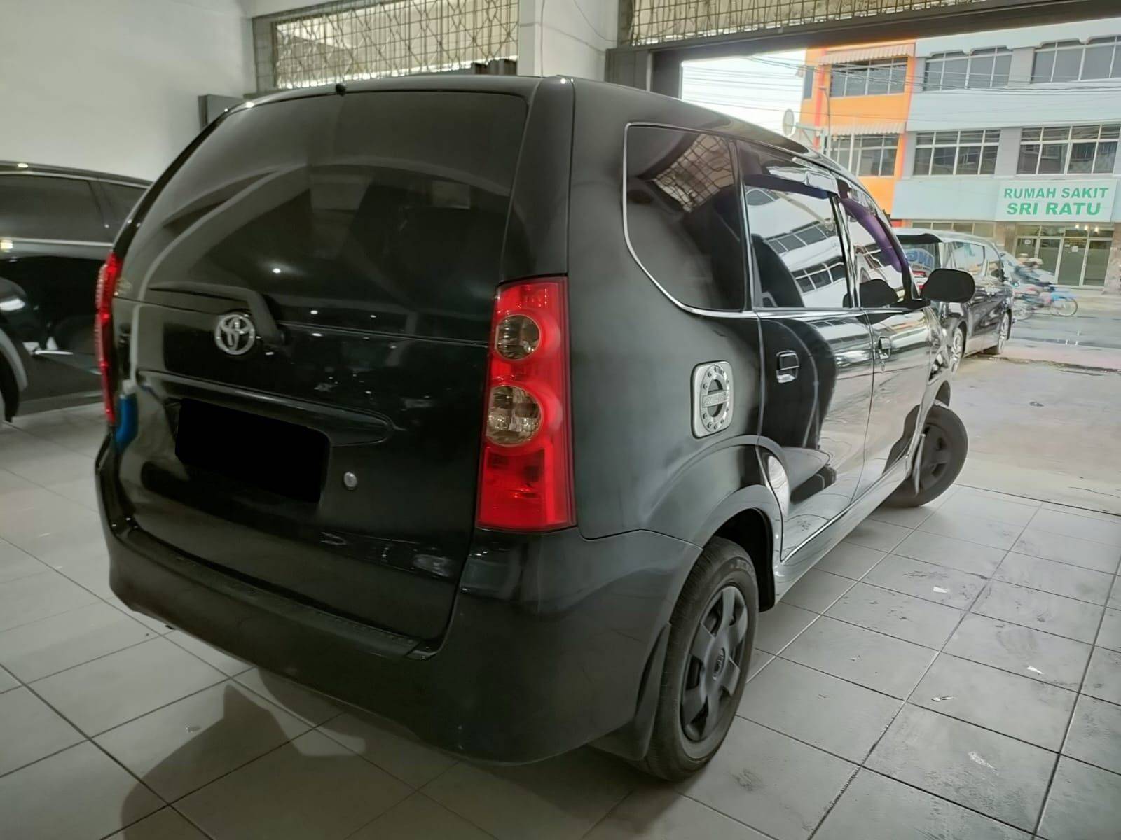 Old 2011 Toyota Avanza 1.3E MT 1.3E MT