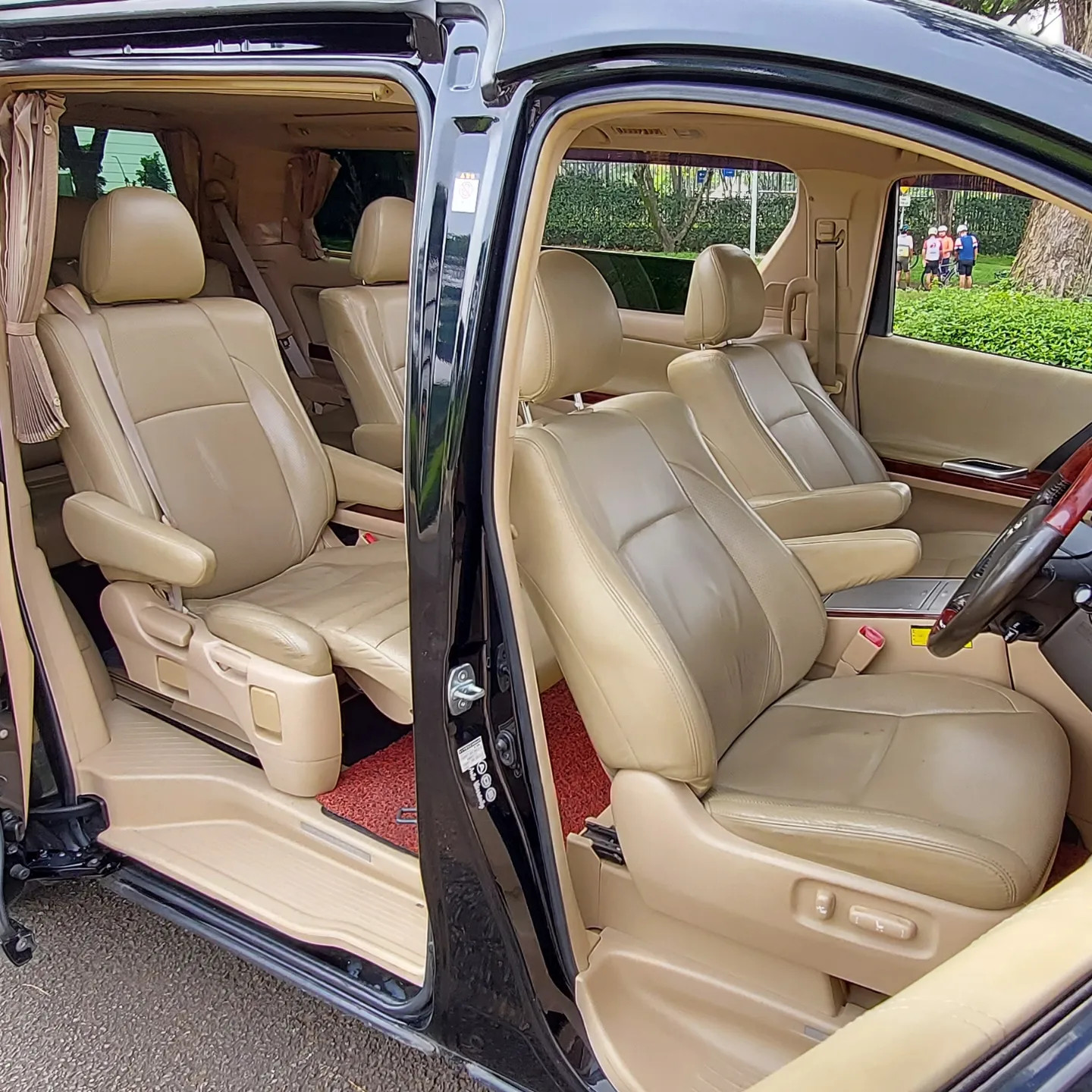 2010 Toyota Alphard 2010 Toyota Alphard