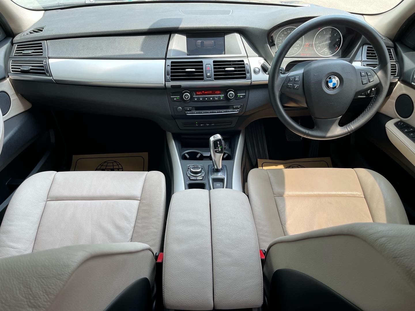 Dijual 2011 BMW X5  XDRIVE 35i AT XDRIVE 35i AT Bekas