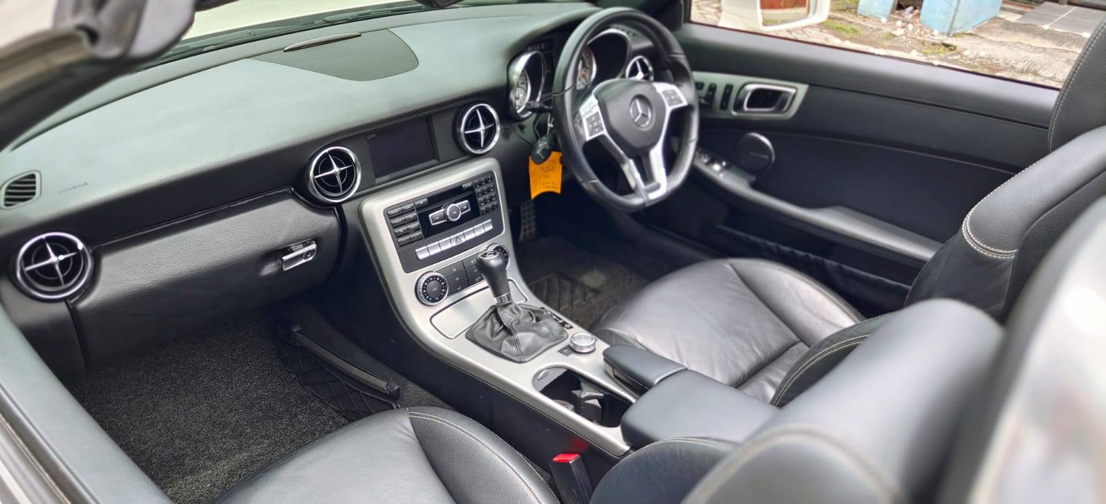 2011 Mercedes Benz SLK-Class SLK 200 1.8L CGI 2011 Mercedes Benz SLK-Class SLK 200 1.8L CGI