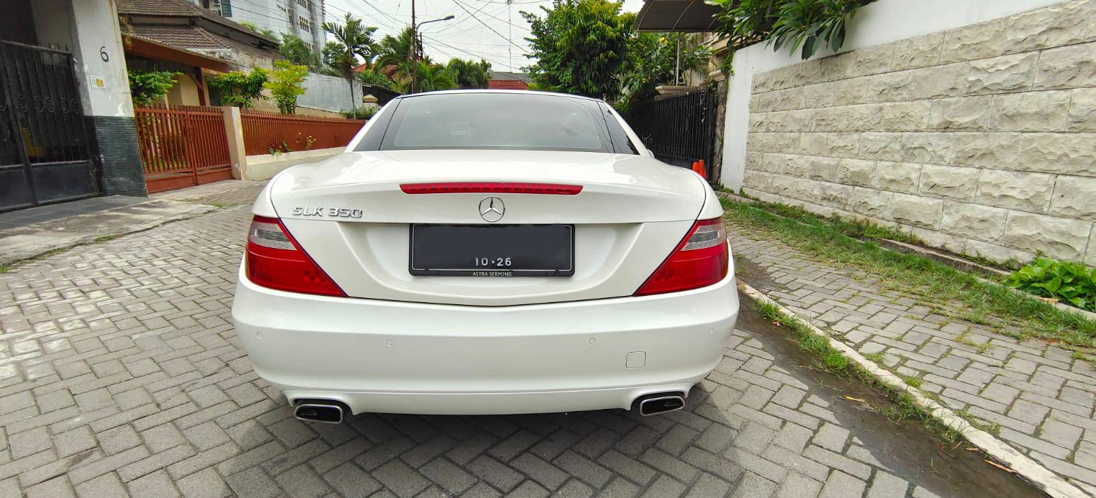 2011 Mercedes Benz SLK-Class SLK 200 1.8L CGI 2011 Mercedes Benz SLK-Class SLK 200 1.8L CGI