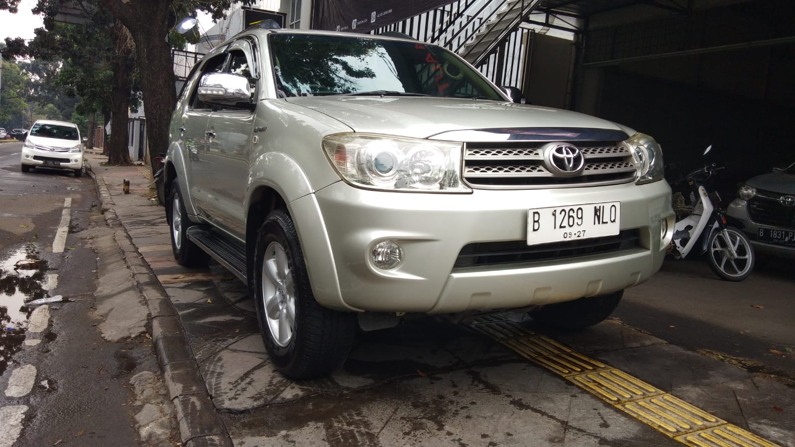 2009 Toyota Fortuner Bekas 2009 Toyota Fortuner Bekas