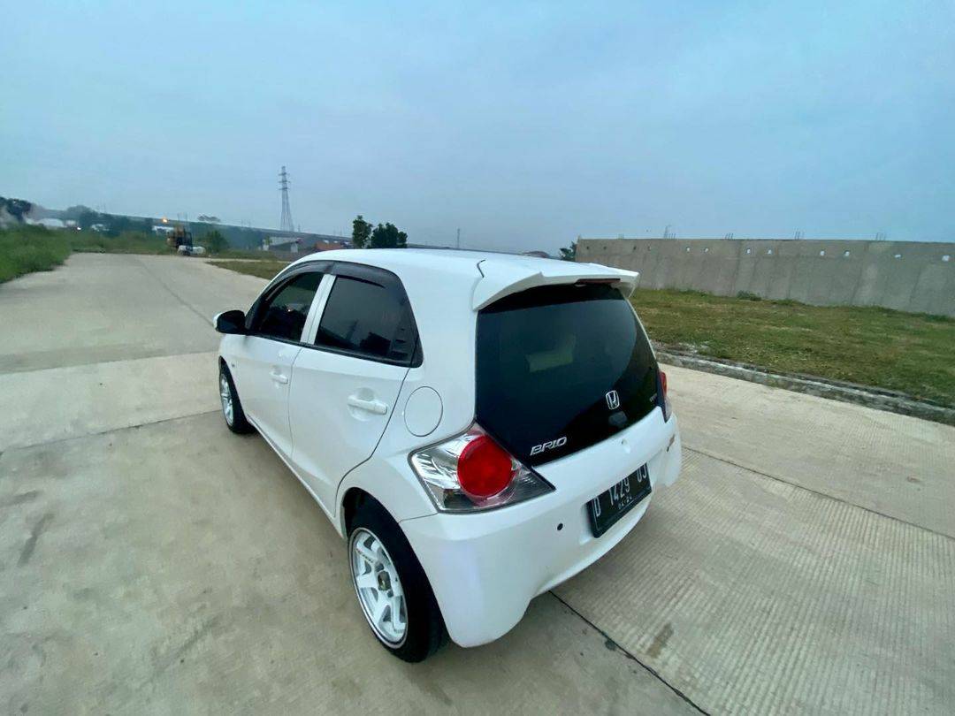 2014 Honda Brio Sports 1.3L E MT 2014 Honda Brio Sports 1.3L E MT