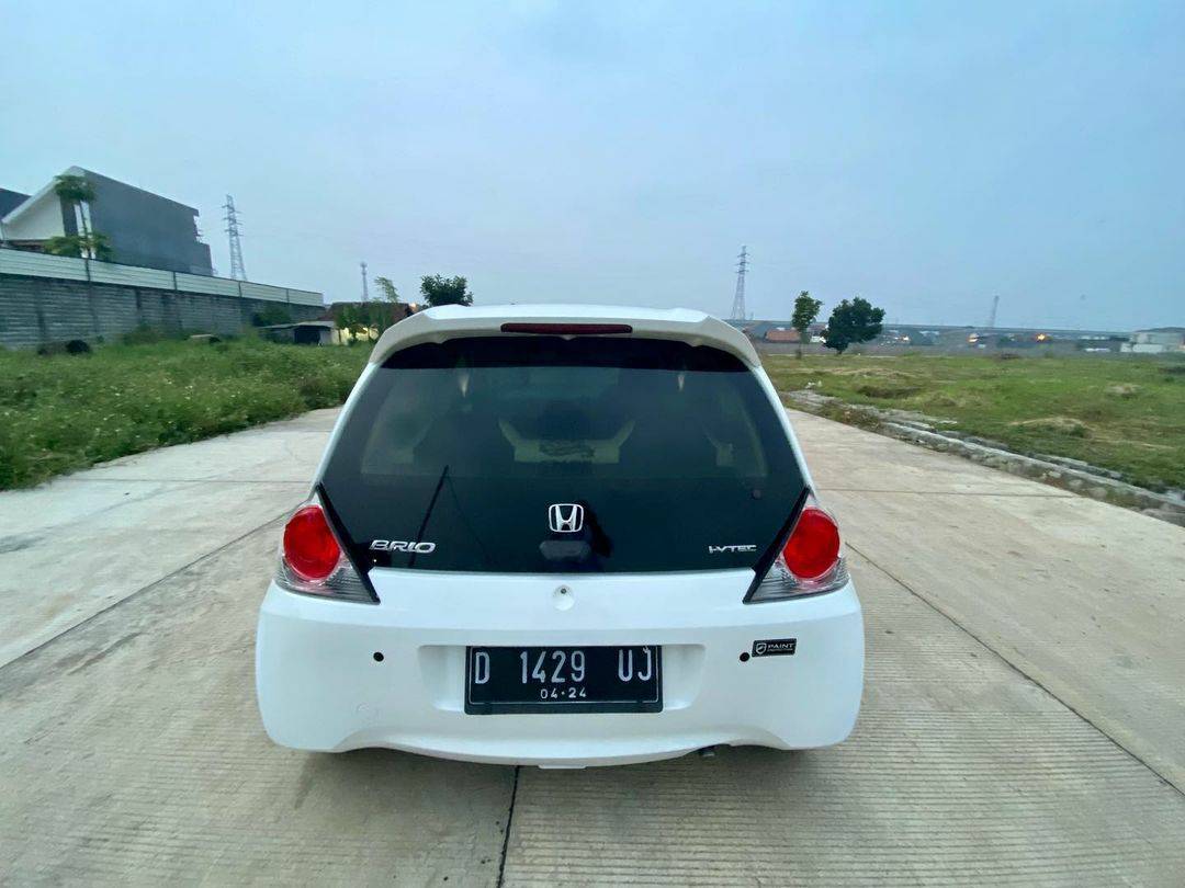 2014 Honda Brio Sports 1.3L E MT 2014 Honda Brio Sports 1.3L E MT