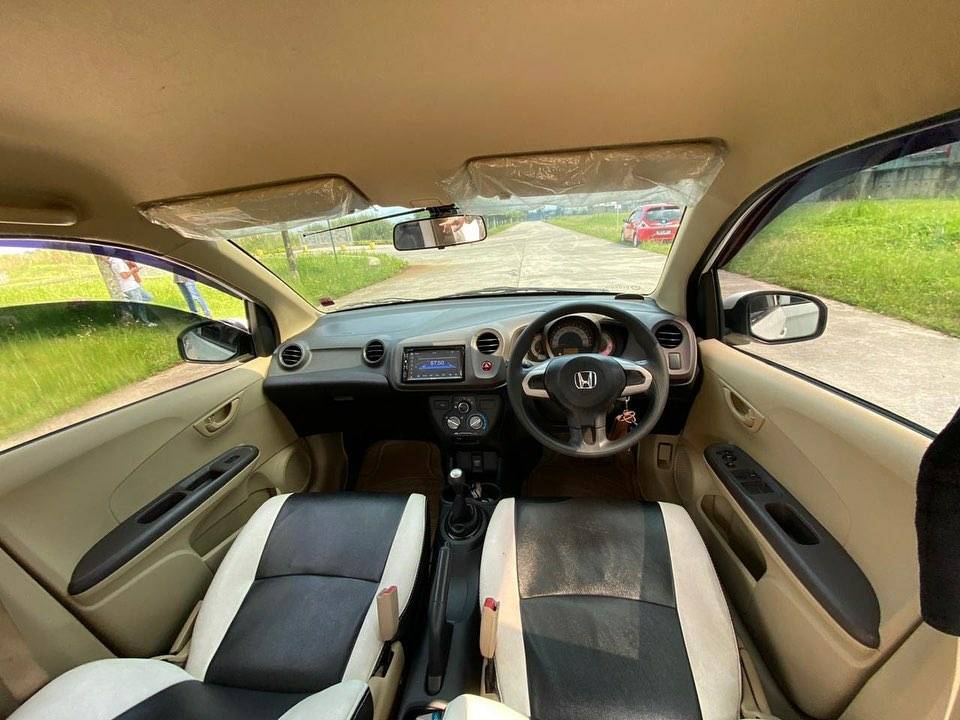 2014 Honda Brio Sports 1.3L E MT 2014 Honda Brio Sports 1.3L E MT