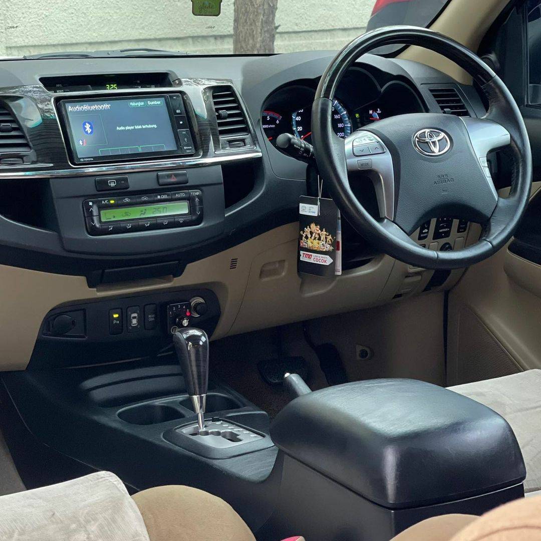 2014 Toyota Fortuner 4X2 2.5L AT TRD 2014 Toyota Fortuner 4X2 2.5L AT TRD