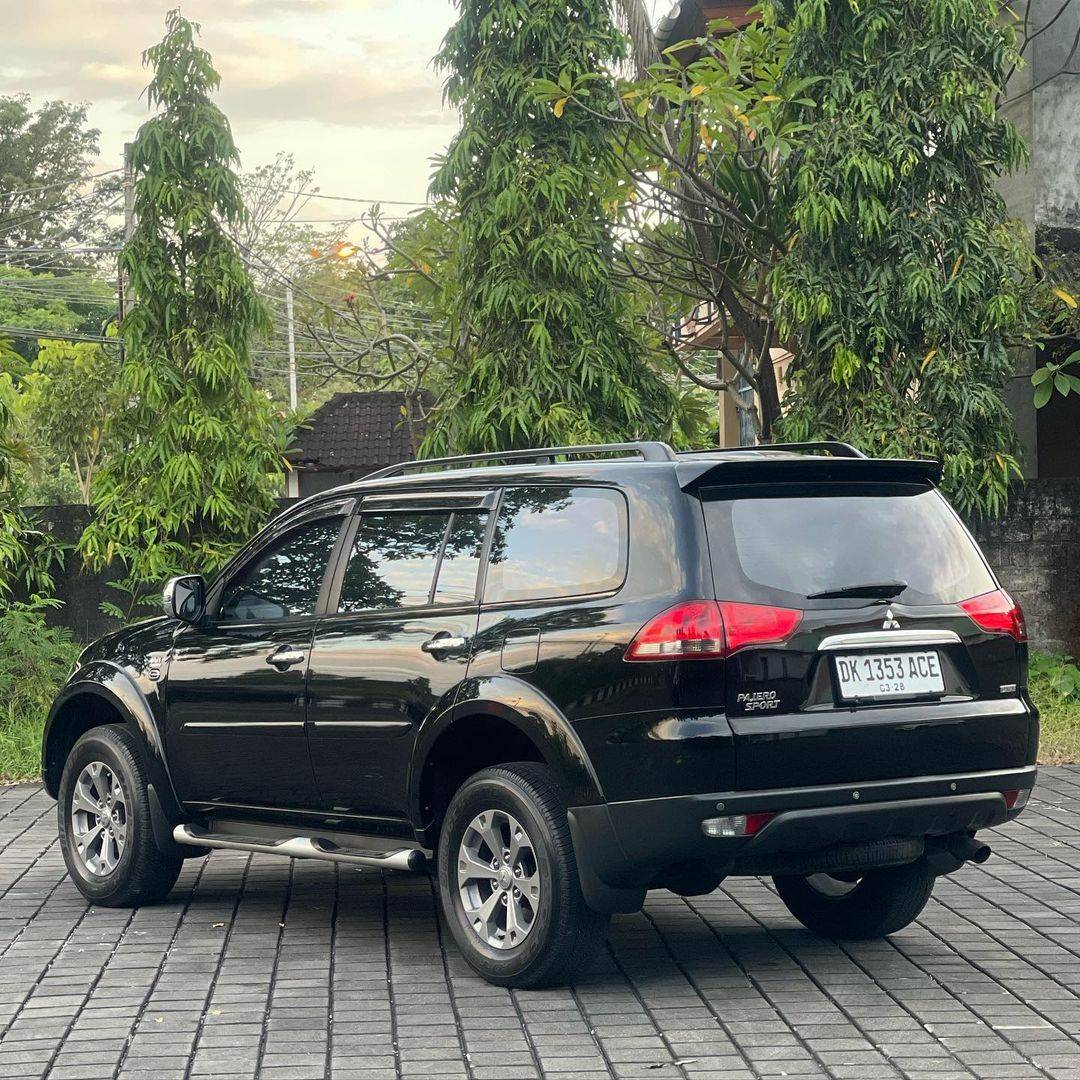 2015 Mitsubishi Pajero Sport 2015 Mitsubishi Pajero Sport