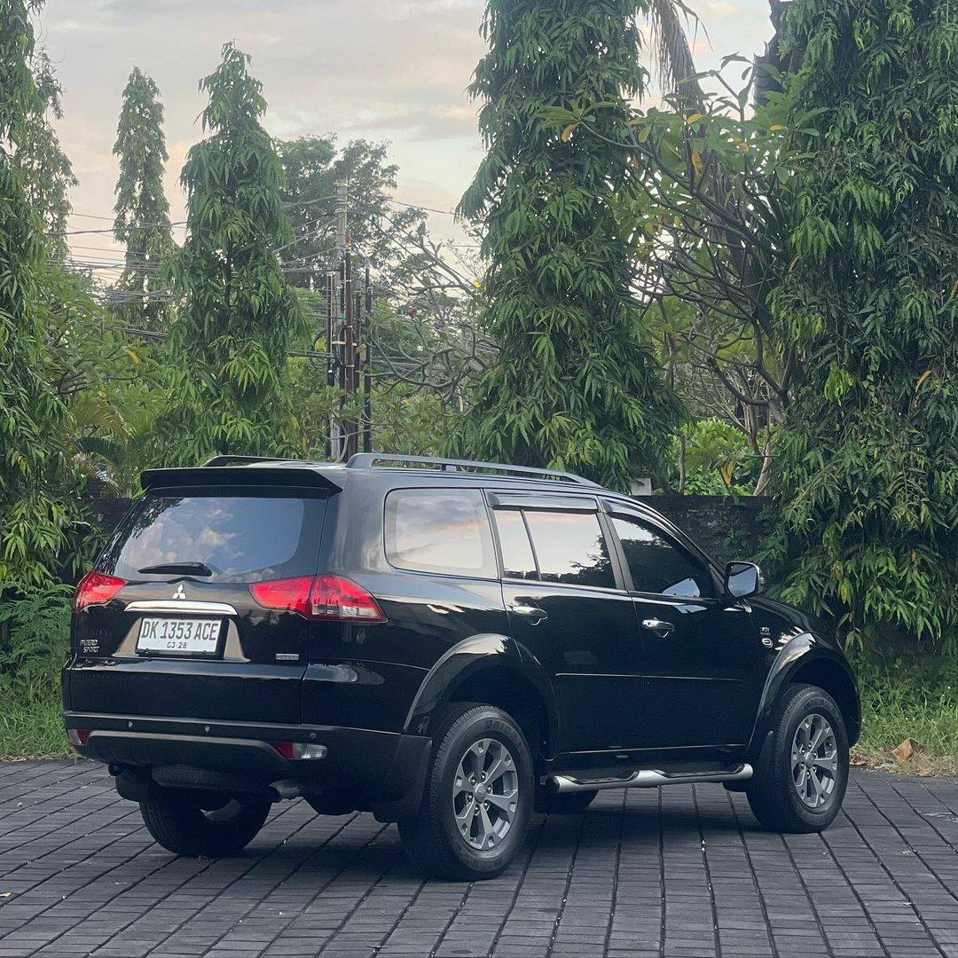 2015 Mitsubishi Pajero Sport 2015 Mitsubishi Pajero Sport