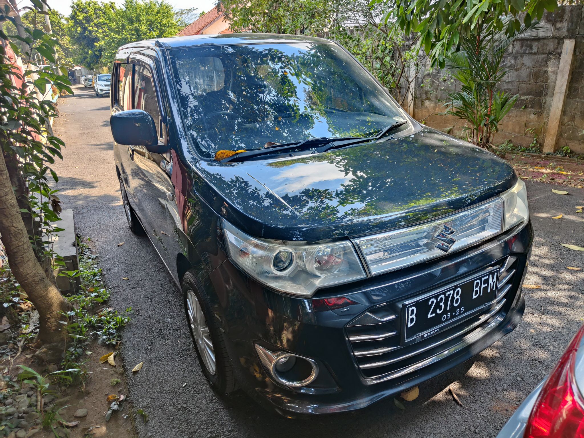 Second Hand 2015 Suzuki Karimun Wagon R GS Second Hand 2015 Suzuki Karimun Wagon R GS