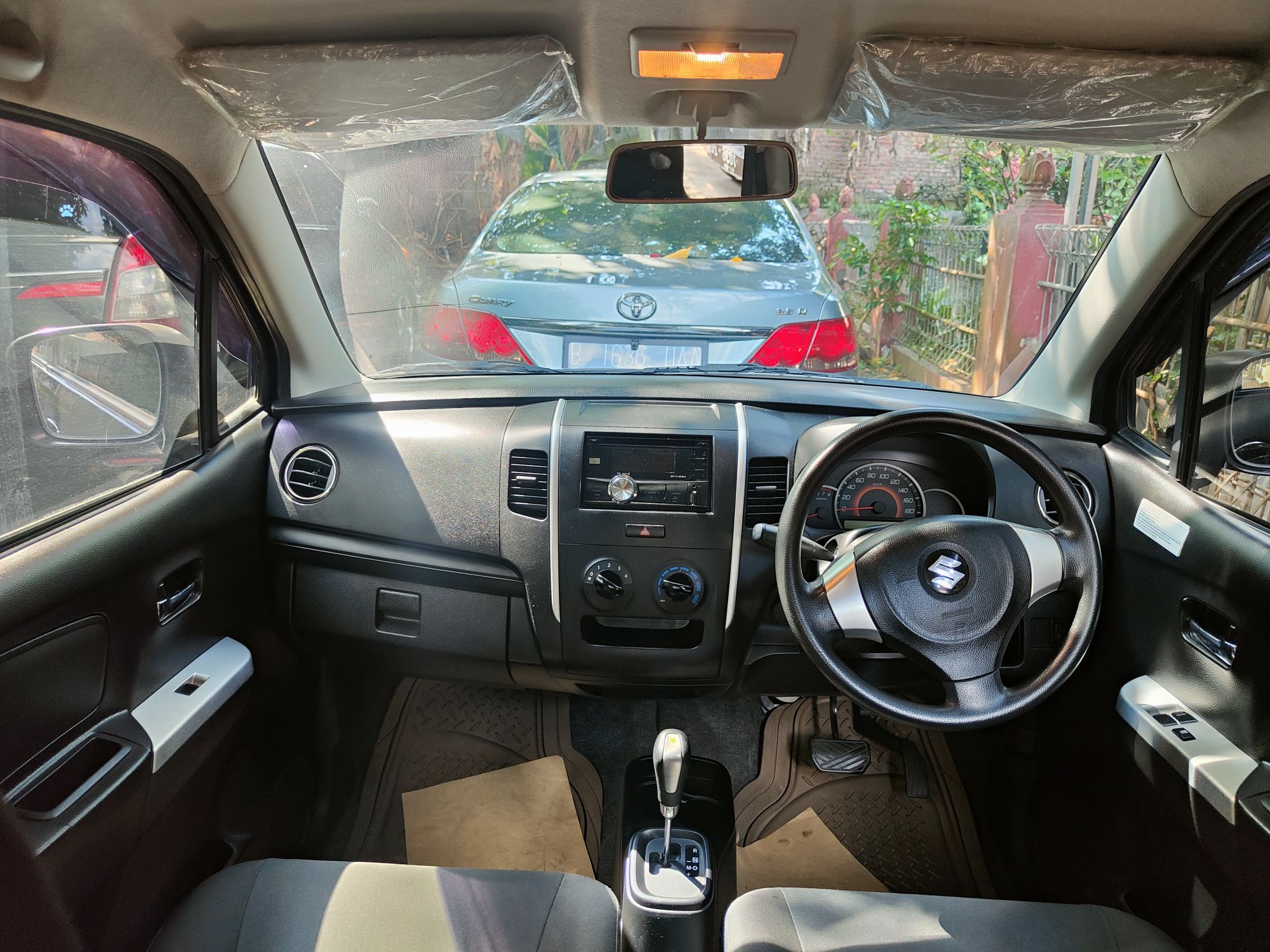 2015 Suzuki Karimun Wagon R GS 2015 Suzuki Karimun Wagon R GS