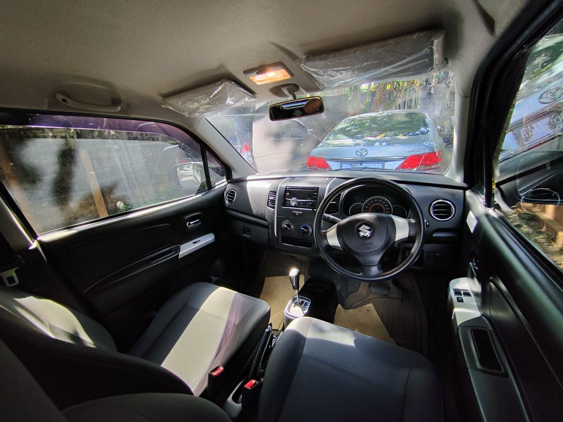 2015 Suzuki Karimun Wagon R GS 2015 Suzuki Karimun Wagon R GS