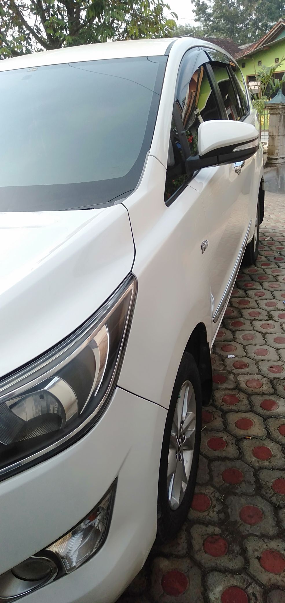 2015 Toyota Kijang Innova 2015 Toyota Kijang Innova