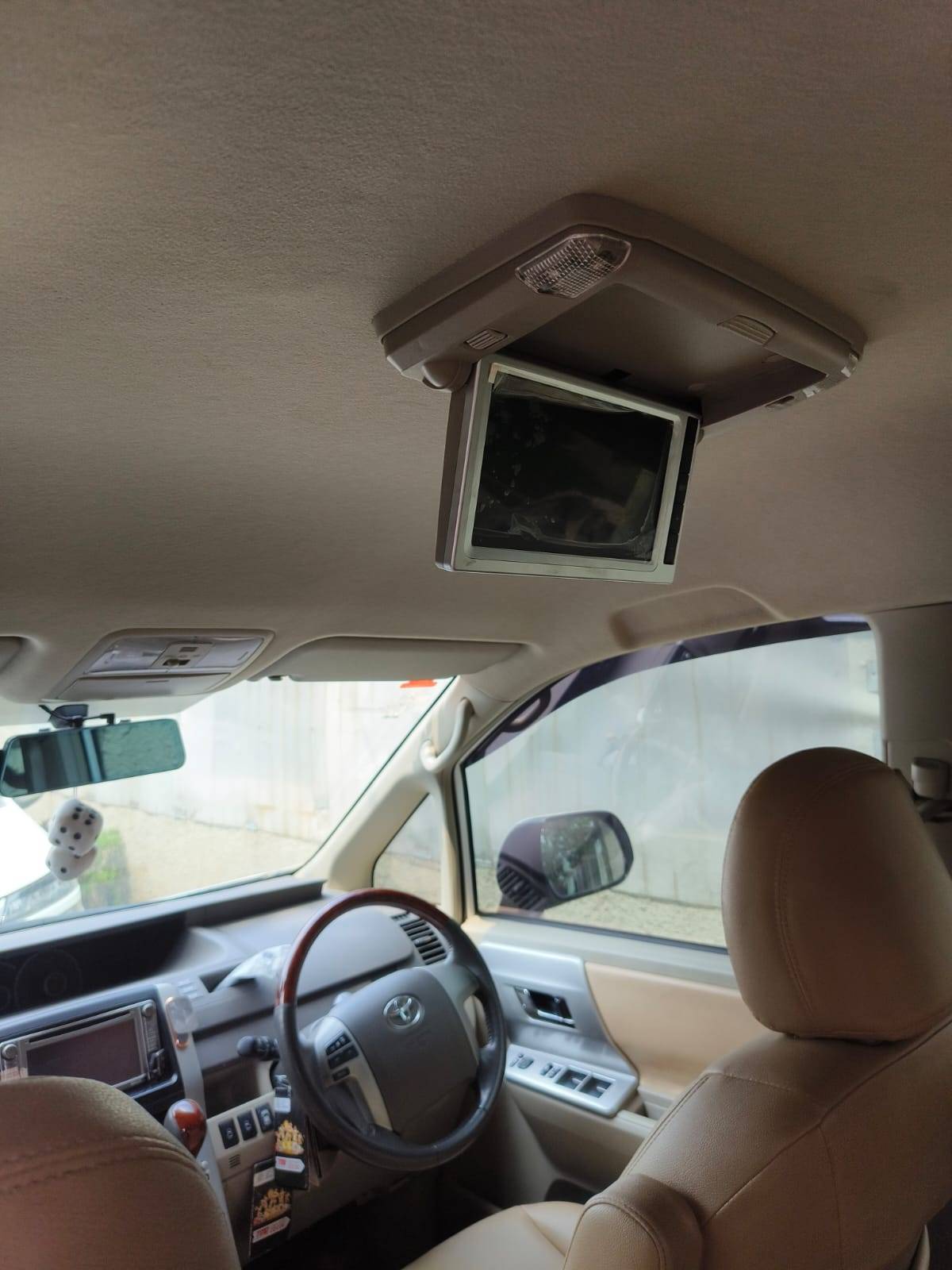 2013 Toyota NAV1 2013 Toyota NAV1