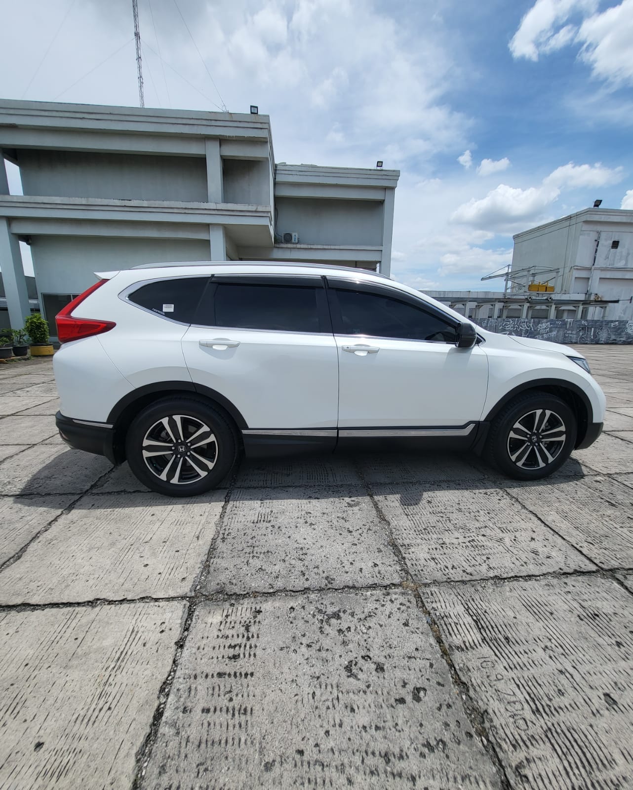 2019 Honda CR-V  1.5L Turbo Prestige 2019 Honda CR-V  1.5L Turbo Prestige