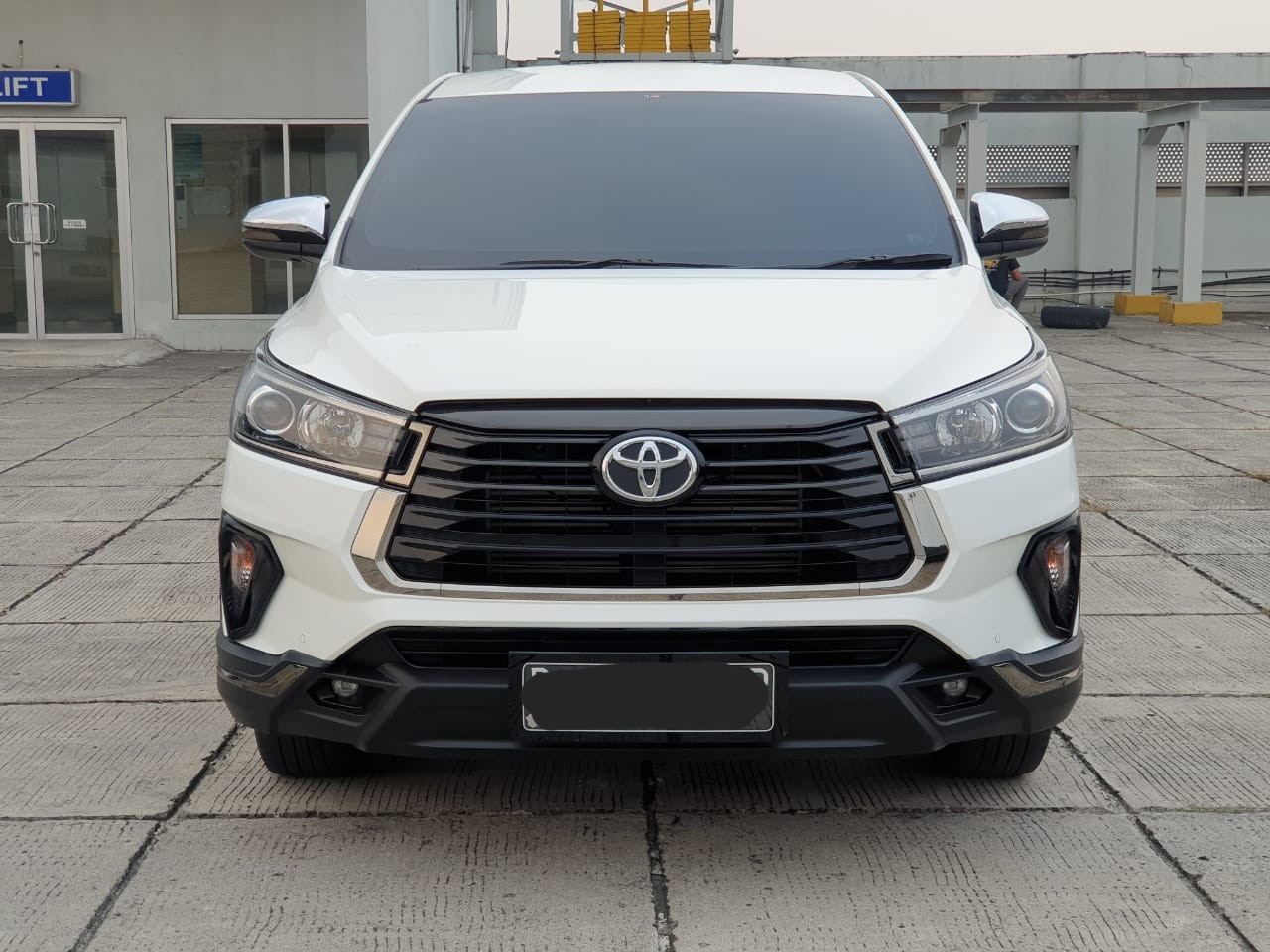 Second Hand 2021 Toyota Venturer Second Hand 2021 Toyota Venturer