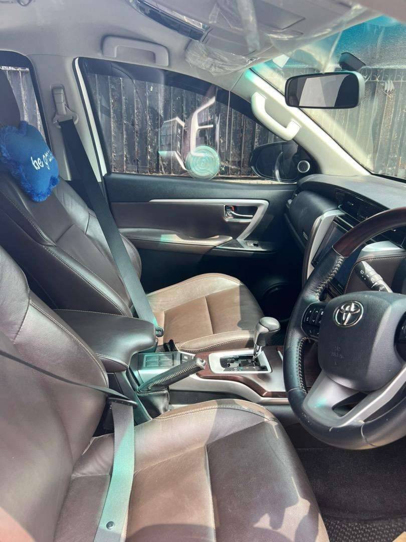 2019 Toyota Fortuner VRZ 4X2 TRD 2.4L AT 2019 Toyota Fortuner VRZ 4X2 TRD 2.4L AT