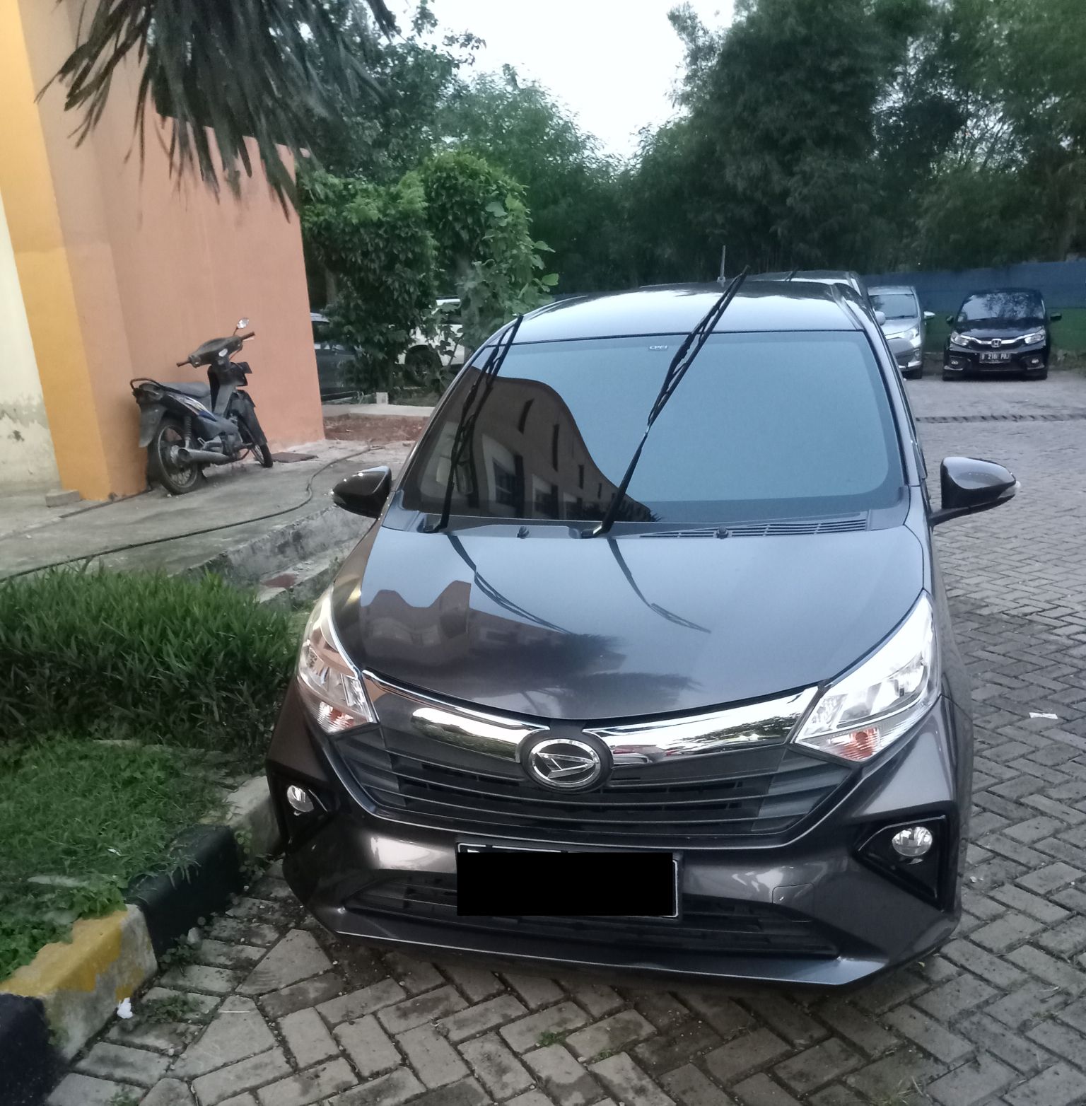 2019 Daihatsu Sigra 1.2 R AT 2019 Daihatsu Sigra 1.2 R AT