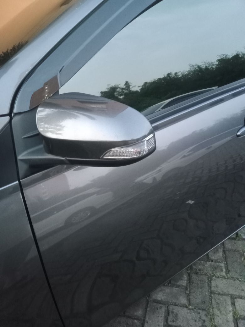 2019 Daihatsu Sigra 1.2 R AT 2019 Daihatsu Sigra 1.2 R AT