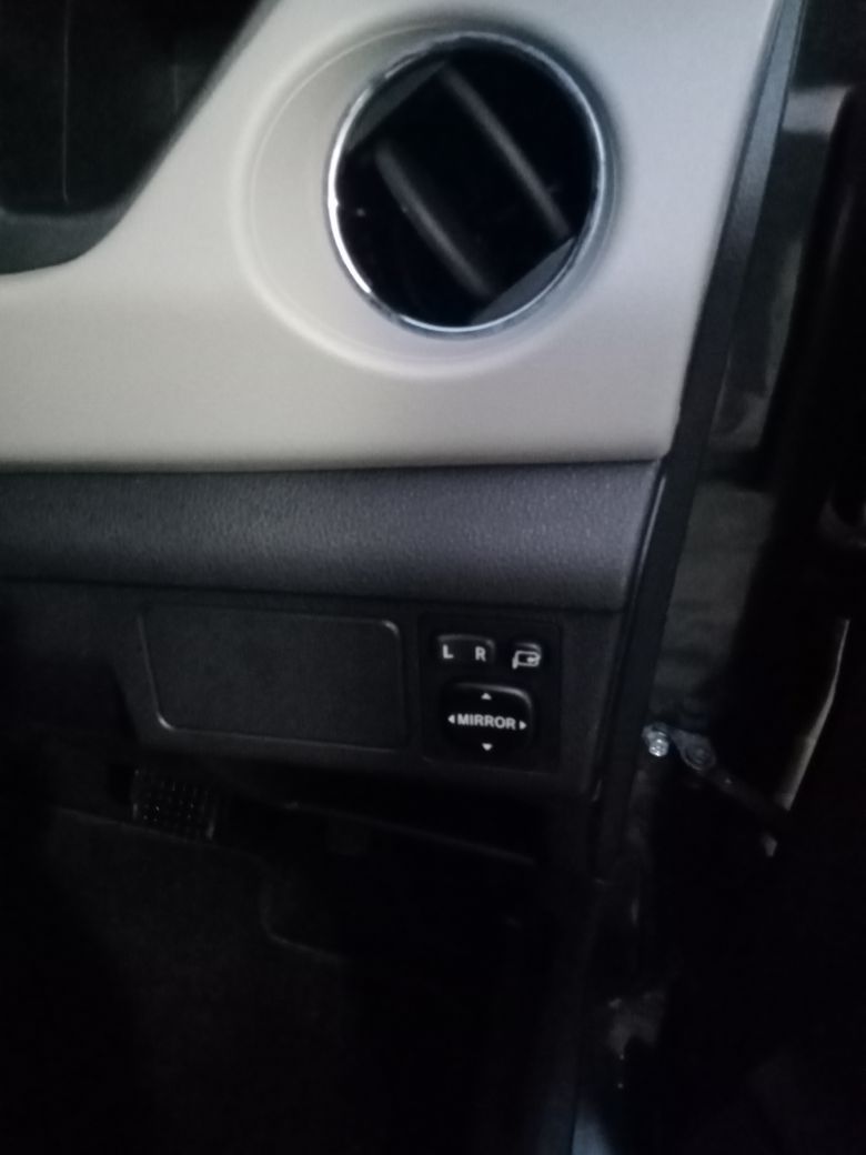 2019 Daihatsu Sigra 1.2 R AT 2019 Daihatsu Sigra 1.2 R AT