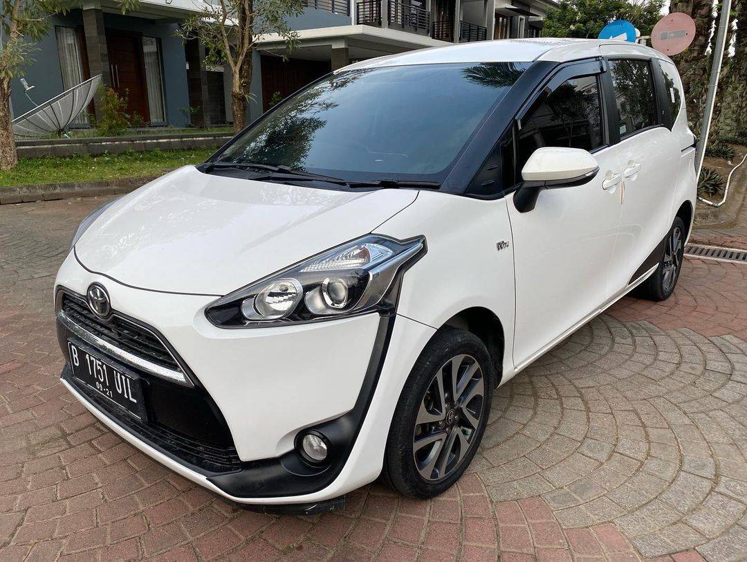 2016 Toyota Sienta 2016 Toyota Sienta